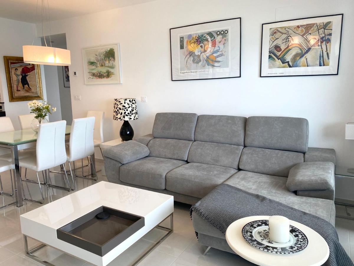 Sea Senses - Punta Prima - Vista Al Mar Apartman Torrevieja Kültér fotó